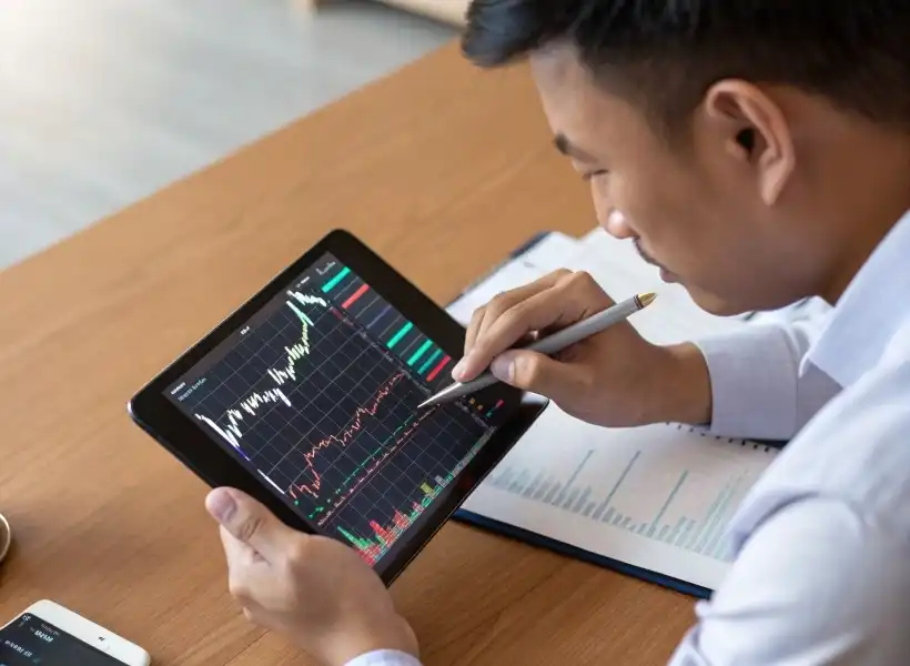 Compra cripto en Chile Logic Levora 2U